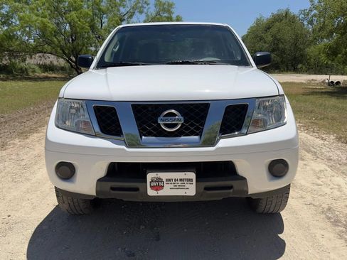 Used 2012 Nissan Frontier SV RWD image 10