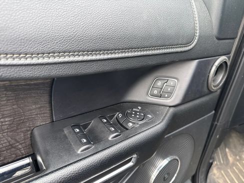 Used 2021 Ford Expedition Limited AWD/4WD image 8