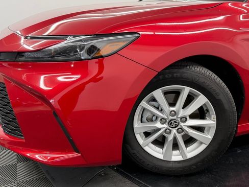 Used 2026 Toyota Camry LE FWD image 5