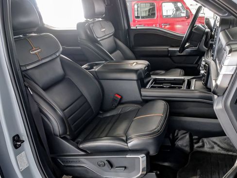 Used 2024 Ford F250 Platinum AWD/4WD image 32