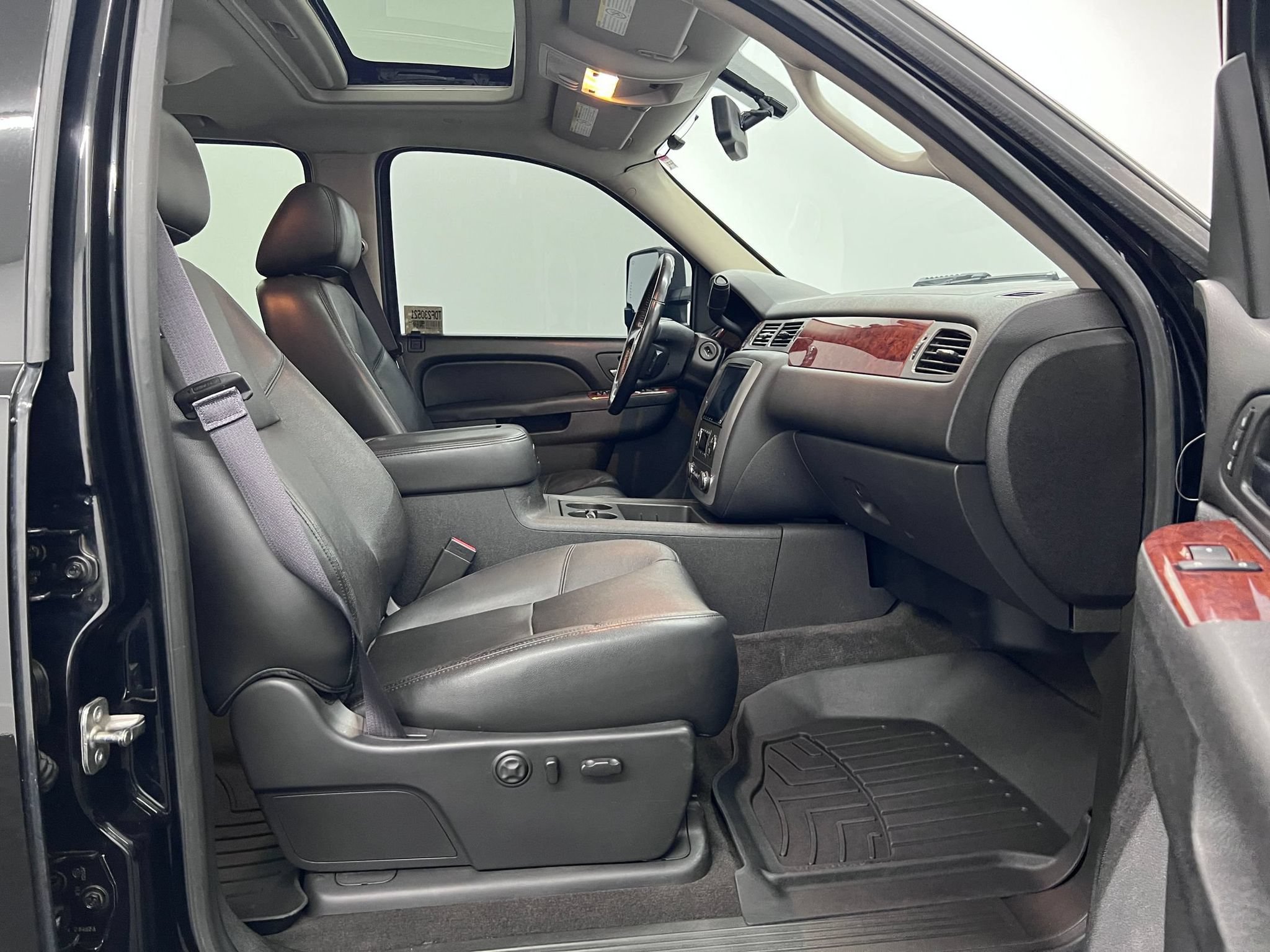Used 2013 GMC Sierra 2500 SLT AWD/4WD image 22
