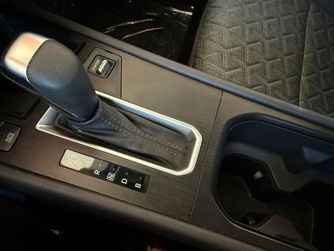 Certified 2025 Nissan Kicks SV FWD image 25