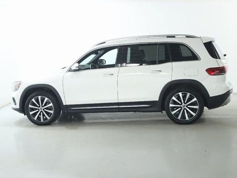 Used 2022 Mercedes-Benz GLB 250 4MATIC image 40