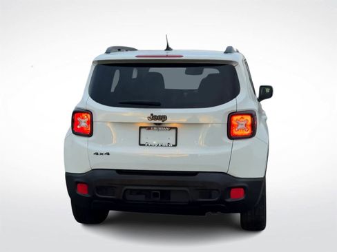 Used 2017 Jeep Renegade Altitude image 8