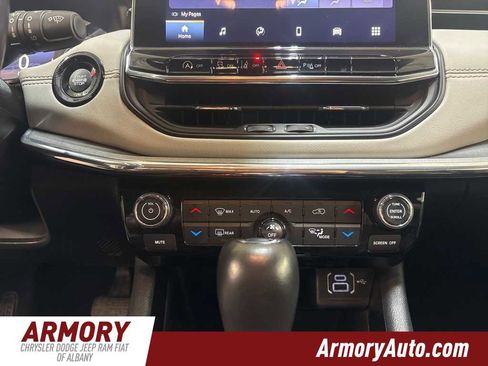 Used 2022 Jeep Compass Limited image 19