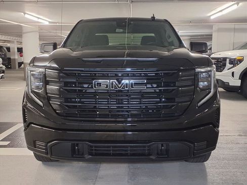 Used 2024 GMC Sierra 1500 Pro w/ Graphite Edition image 2