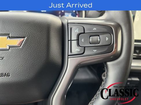 Used 2024 Chevrolet Silverado 2500 High Country w/ Technology Package AWD/4WD image 39