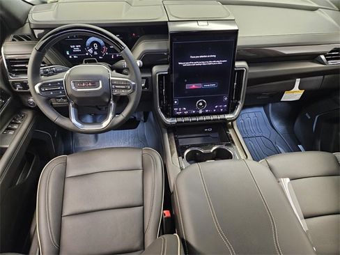 New 2025 GMC Yukon XL Elevation image 8