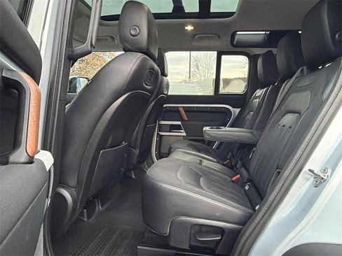 Used 2020 Land Rover Defender 110 S image 17