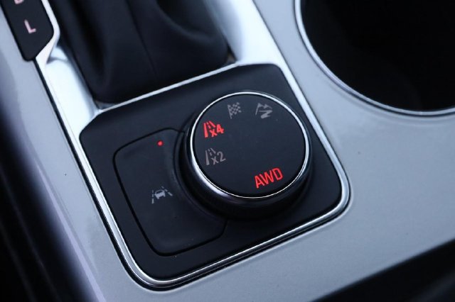 Used 2025 Chevrolet Blazer LT AWD/4WD image 19