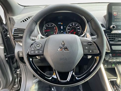 New 2025 Mitsubishi Eclipse Cross Base image 12