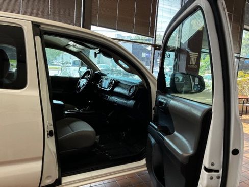 Used 2021 Toyota Tacoma SR RWD image 20
