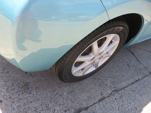 Used 2014 Toyota Prius C Four FWD image 31