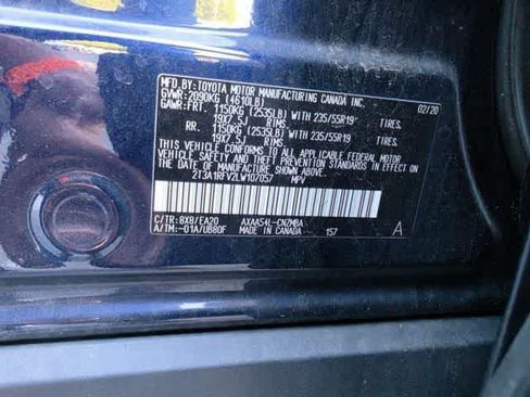 Certified 2020 Toyota RAV4 XLE Premium AWD/4WD image 7