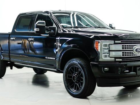 Used 2018 Ford F250 Platinum w/ Platinum Ultimate Package image 1