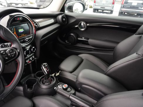 Used 2020 MINI Cooper S image 25