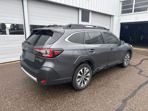 Certified 2024 Subaru Outback Limited XT AWD/4WD image 3