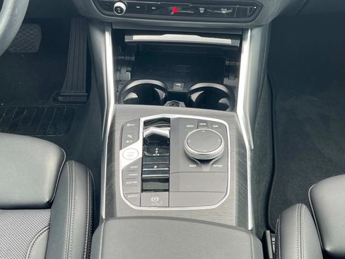 Used 2024 BMW 330e xDrive 330e xDrive Plug-In Hybrid AWD image 55