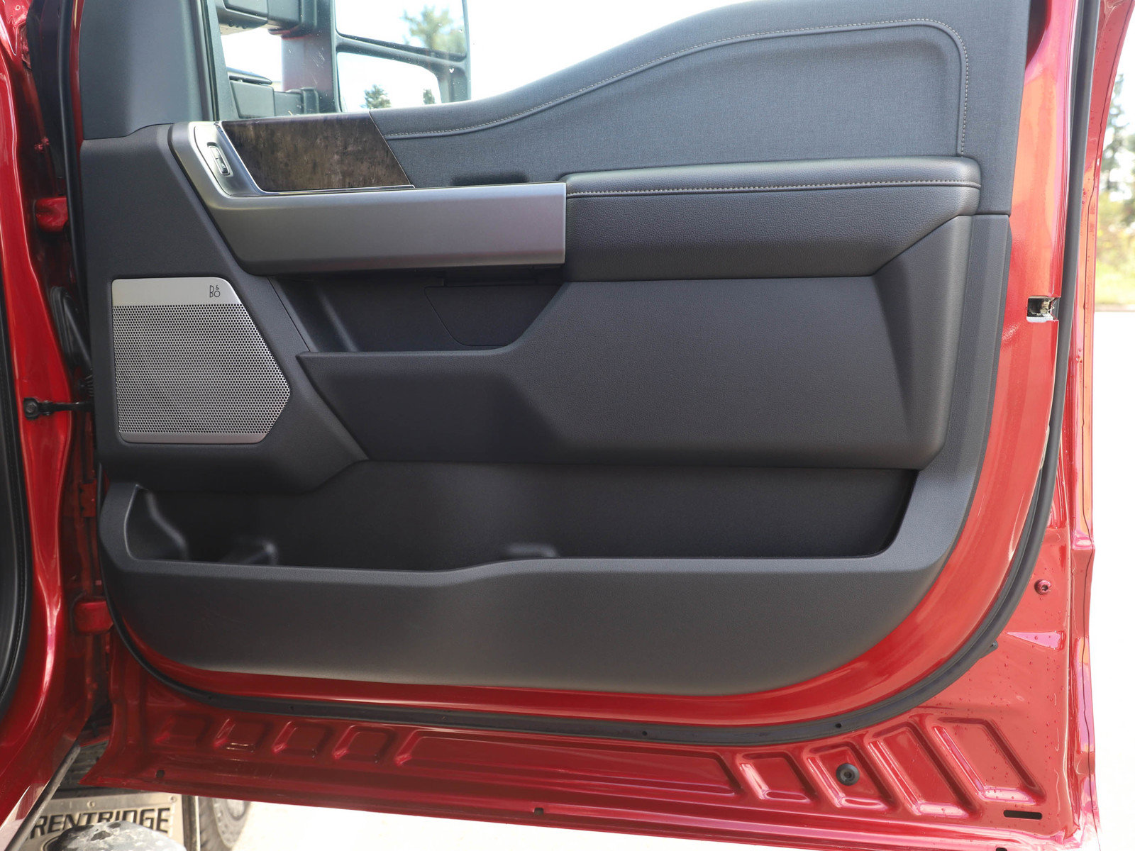 Used 2026 Ford F350 Lariat AWD/4WD image 9