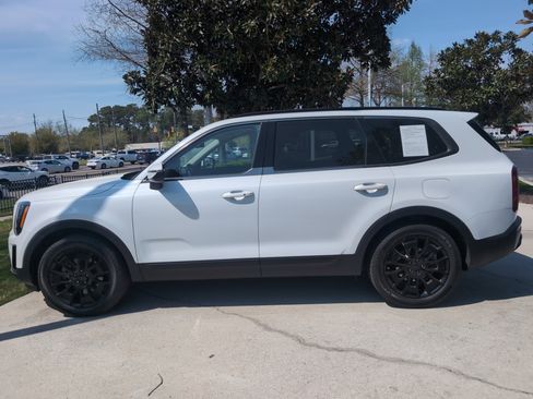Used 2021 Kia Telluride EX w/ EX Premium Package image 7