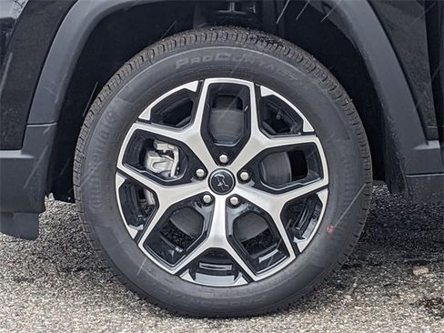 New 2025 Jeep Compass Limited image 24