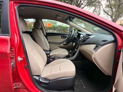 Used 2015 Hyundai Elantra SE FWD image 11