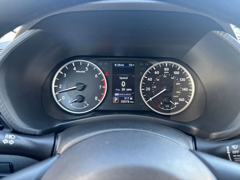 Used 2025 Nissan Sentra S image 38