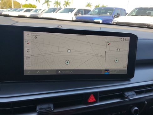 Used 2025 Kia Sorento S image 10