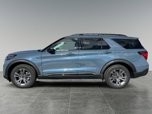 New 2026 Ford Explorer Active w/ Active Comfort Package image 2