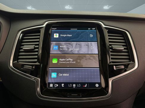 Used 2025 Volvo XC90 B6 Plus image 28
