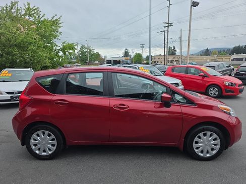 Used 2015 Nissan Versa Note SV FWD image 2