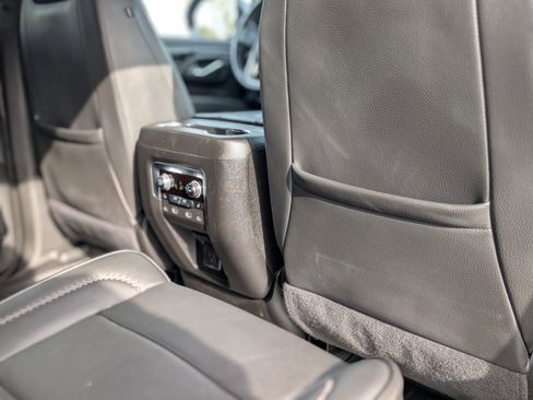 Used 2024 GMC Yukon Denali w/ Denali Reserve Package image 58