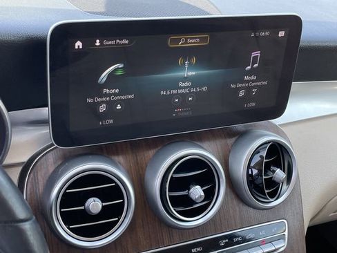 Used 2020 Mercedes-Benz GLC 300 image 16