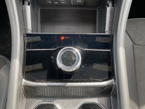 New 2025 Jeep Grand Cherokee L Laredo image 18