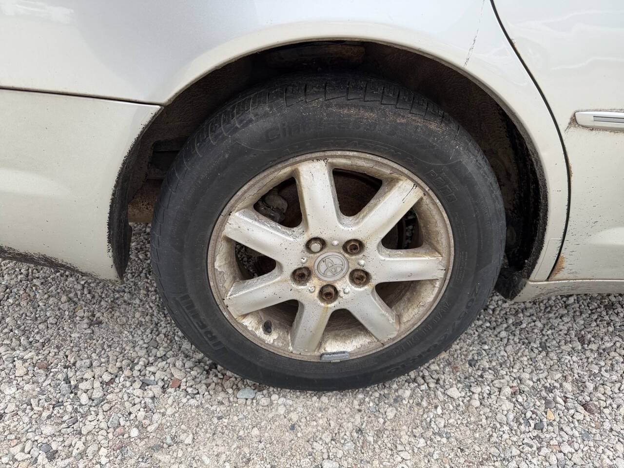 Used 2000 Toyota Avalon XL FWD image 11