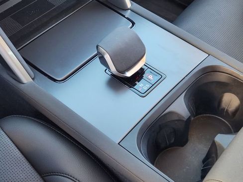 Used 2025 Land Rover Discovery Sport S image 19