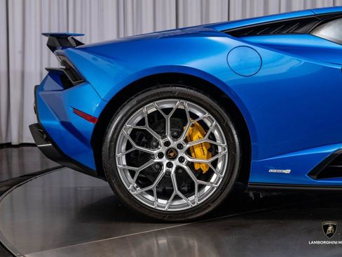 Used 2023 Lamborghini Huracan Tecnica image 24