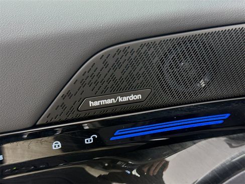 Used 2025 BMW 530i 530i image 19