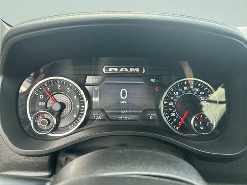 Used 2025 RAM 1500 Laramie AWD/4WD image 19