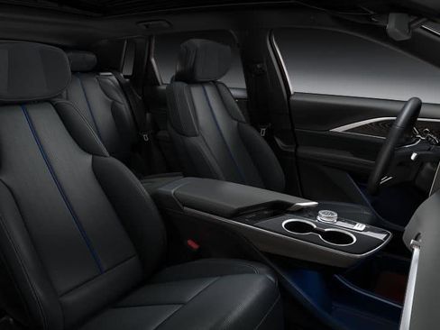 New 2025 Cadillac Lyriq Luxury image 68