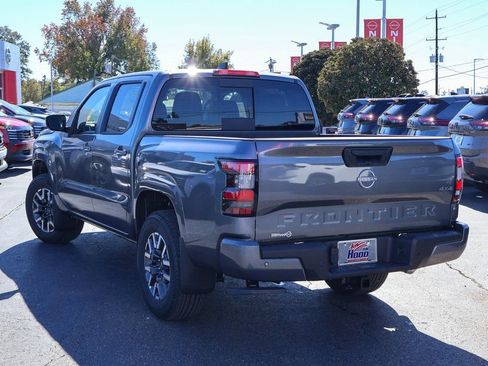 New 2026 Nissan Frontier SV image 2
