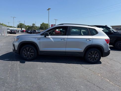 Used 2024 Volkswagen Taos S FWD image 4