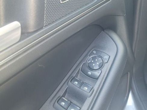 Used 2024 Ford Edge SE AWD/4WD image 13