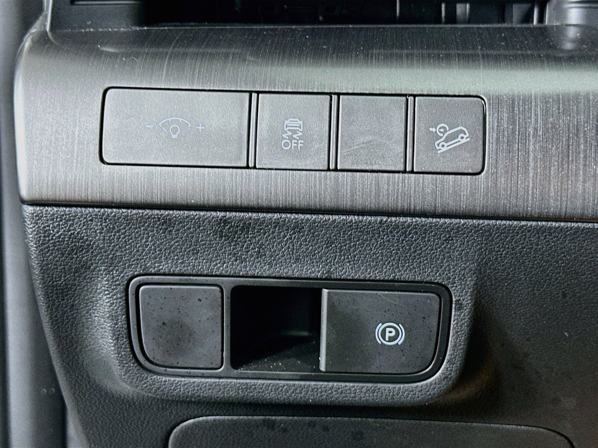 Used 2025 Hyundai Kona SEL FWD image 17