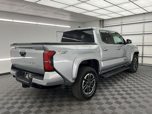 Used 2024 Toyota Tacoma TRD Sport image 22
