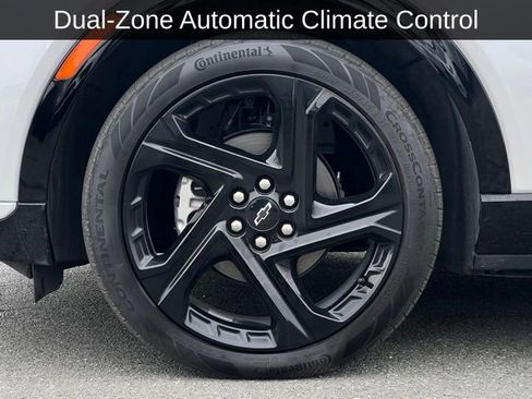 Used 2025 Chevrolet Equinox EV RS w/ Convenience Package II image 5