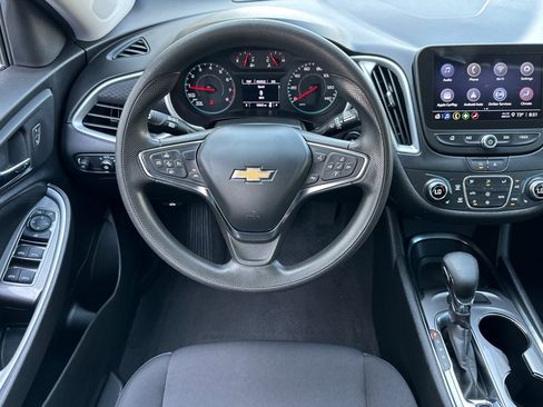 Used 2023 Chevrolet Malibu LT FWD image 14