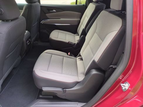 New 2027 Chevrolet Traverse LT w/ Midnight/Sport Edition FWD image 29