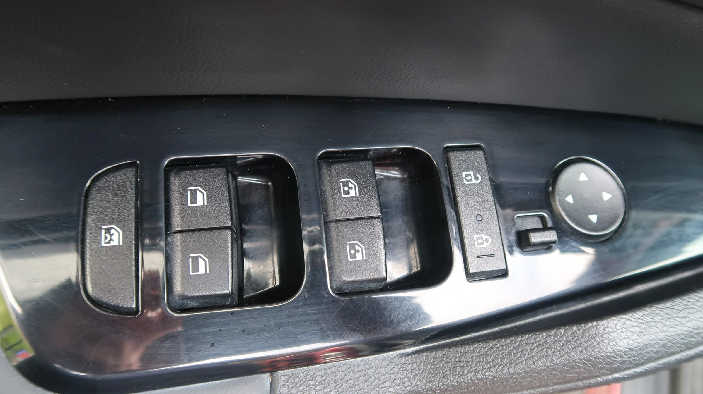 Used 2025 Kia Sportage X-Line w/ Premium Package AWD/4WD image 28