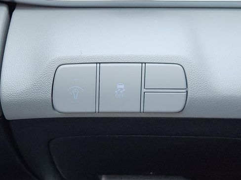 New 2026 Hyundai Elantra Limited image 21